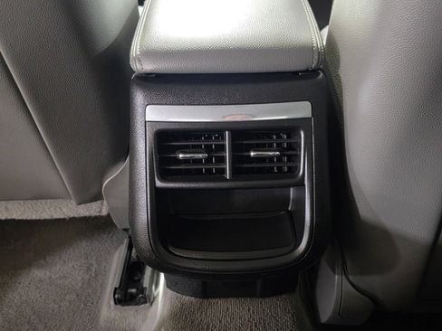 Used 2015 Chevrolet Impala LTZ FWD image 16