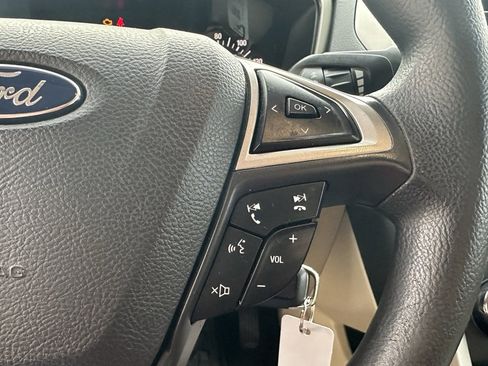 Used 2014 Ford Fusion SE image 24