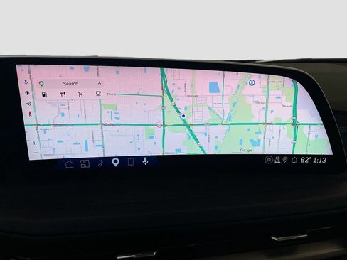 Used 2025 Cadillac XT4 Sport FWD image 13