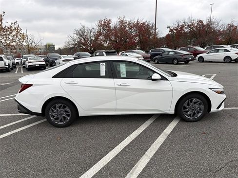 New 2026 Hyundai Elantra Blue image 8