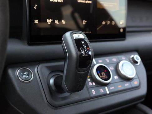 Used 2024 Land Rover Defender 130 V8 image 25