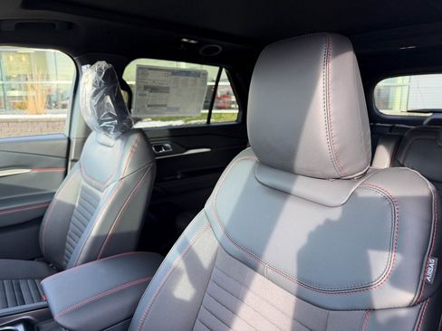 Used 2021 Ford F350 Lariat w/ Chrome Package image 9