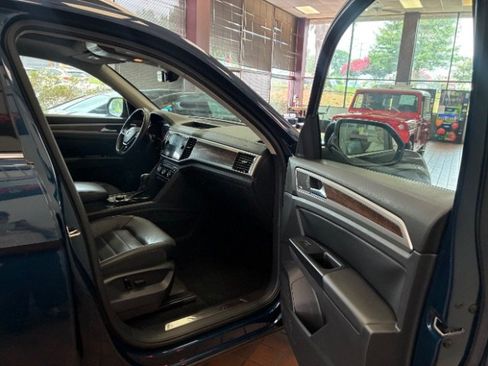 Used 2019 Volkswagen Atlas SEL Premium AWD/4WD image 36