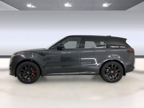 New 2025 Land Rover Range Rover Sport Dynamic SE image 2