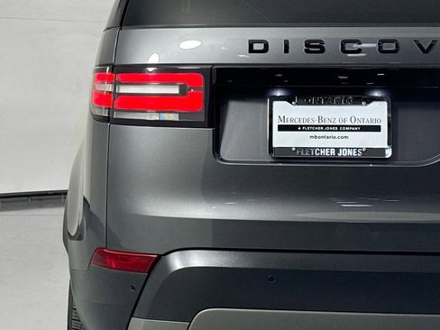 Used 2017 Land Rover Discovery HSE Luxury image 15