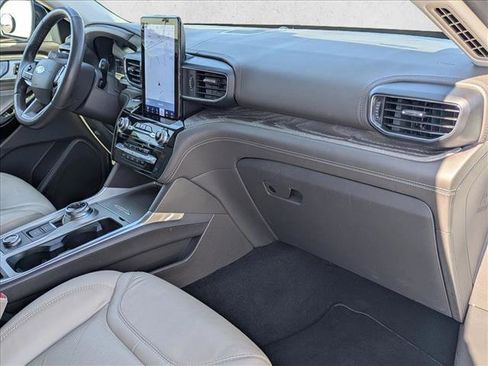 Used 2023 Ford Explorer Platinum w/ Technology Package image 24