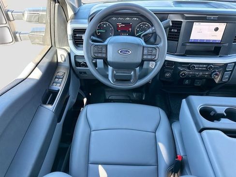 New 2026 Ford F250 XL w/ F-250 >10K GVWR Package RWD image 15