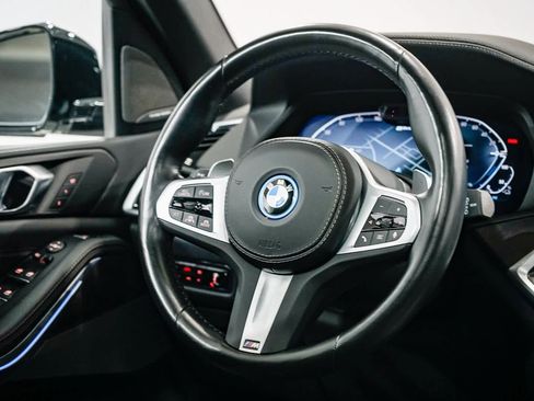 Used 2022 BMW X5 xDrive45e w/ M Sport Package image 15