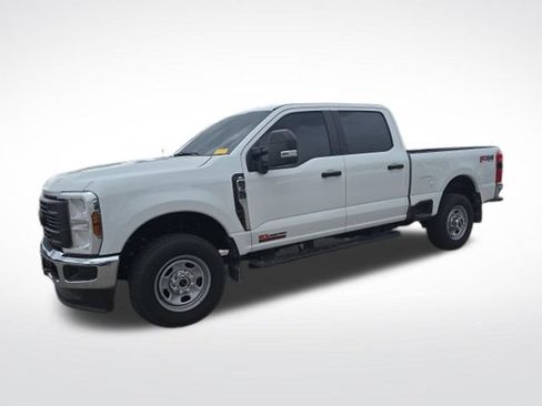Used 2025 Ford F350 XL w/ 360-Degree Camera Package AWD/4WD image 7