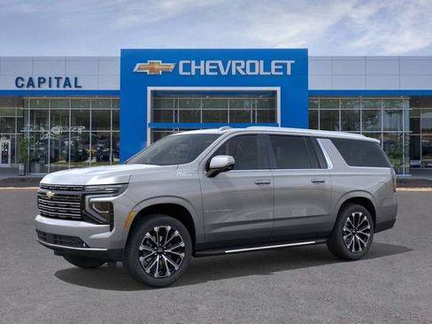 New 2026 Chevrolet Suburban High Country image 2