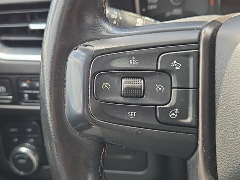 Used 2021 GMC Yukon AT4 w/ AT4 Premium Package AWD/4WD image 27