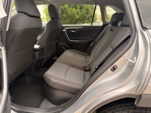Used 2025 Toyota RAV4 XLE AWD/4WD image 25