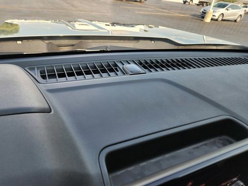 New 2026 GMC Canyon AT4 image 5