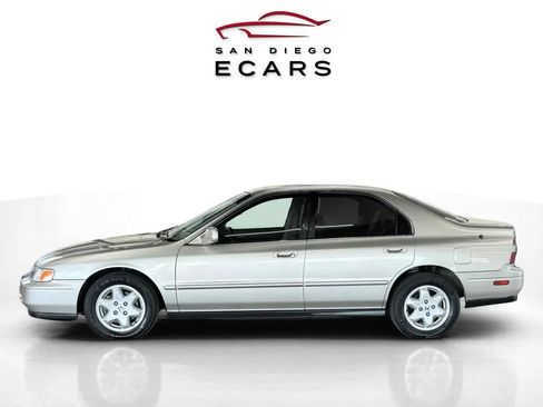 Used 1995 Honda Accord EX image 7