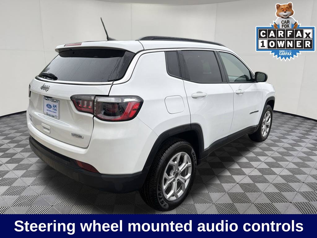Used 2024 Jeep Compass Latitude AWD/4WD image 5