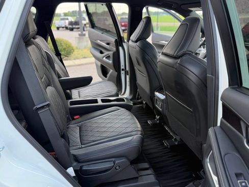 Used 2025 INFINITI QX60 Autograph w/ Cargo Package AWD/4WD image 45