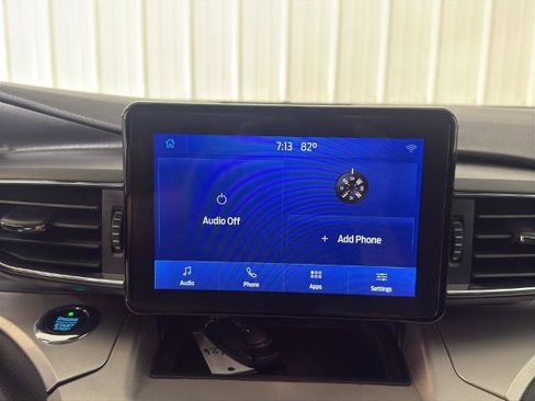 Certified 2021 Ford Explorer XLT w/ Equipment Group 202A RWD image 4