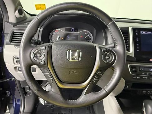 Used 2017 Honda Ridgeline RTL-T image 17