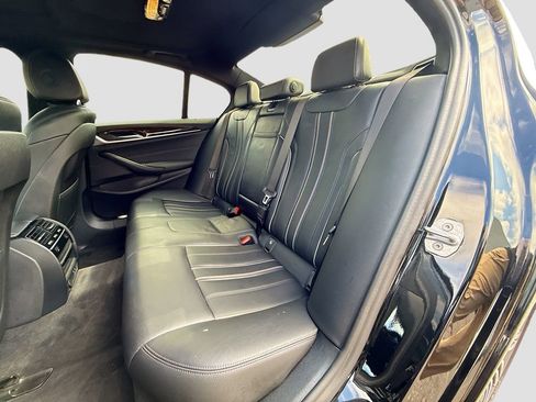 Used 2020 BMW 540i xDrive w/ M Sport Package image 21