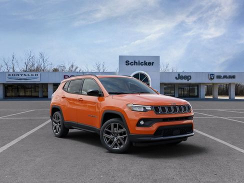 New 2026 Jeep Compass Latitude w/ Sun and Sound Group image 5