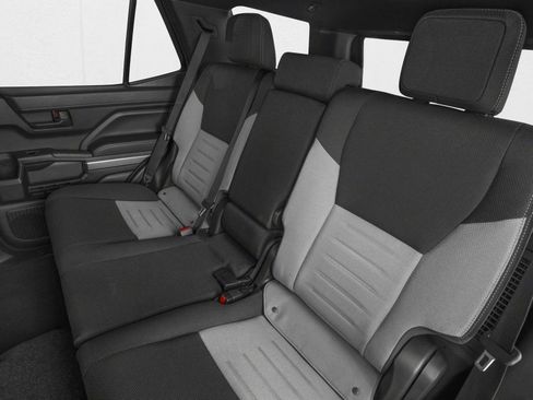 New 2026 Toyota 4Runner 4WD image 9