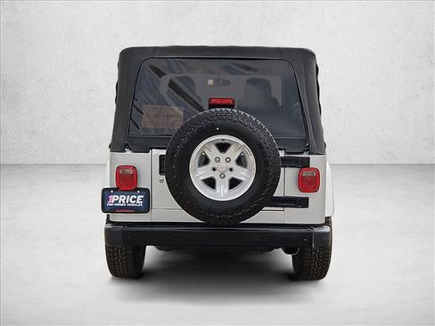 Used 2006 Jeep Wrangler Unlimited AWD/4WD image 7