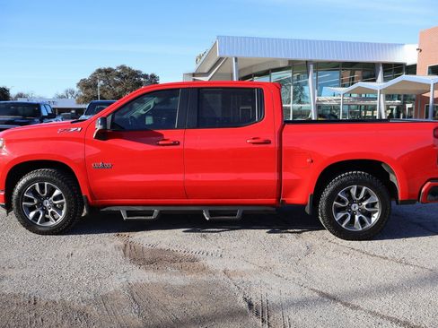 Used 2021 Chevrolet Silverado 1500 RST image 2