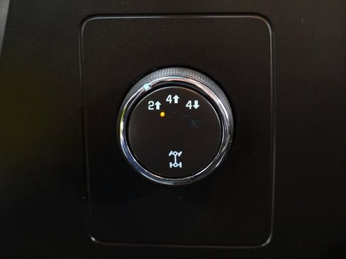 Used 2013 Chevrolet Silverado 2500 LT w/ Interior Plus Package image 30