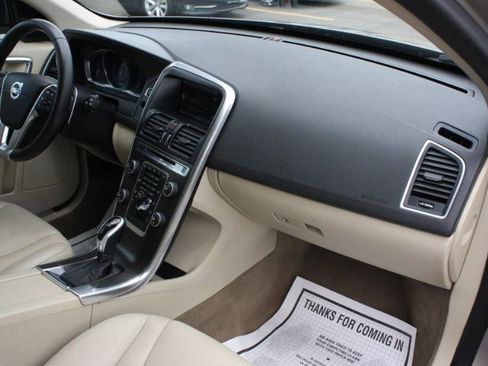 Used 2015 Volvo XC60 T6 w/ Protection Package AWD/4WD image 16