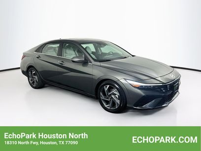 Used 2025 Hyundai Elantra Limited