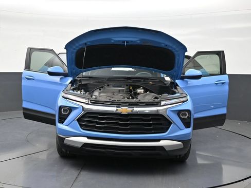 Used 2024 Chevrolet TrailBlazer LT FWD image 32