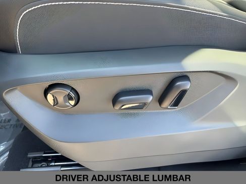 New 2026 Volkswagen Atlas SE image 18