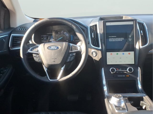 Used 2023 Ford Edge Titanium AWD/4WD image 10