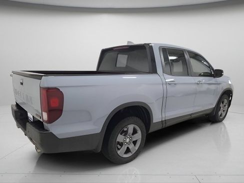 Certified 2025 Honda Ridgeline TrailSport image 13