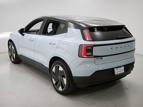 Certified 2025 Volvo EX30 Ultra w/ Climate Package image 7