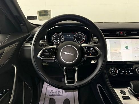 New 2026 Jaguar F-PACE R-Dynamic S image 25
