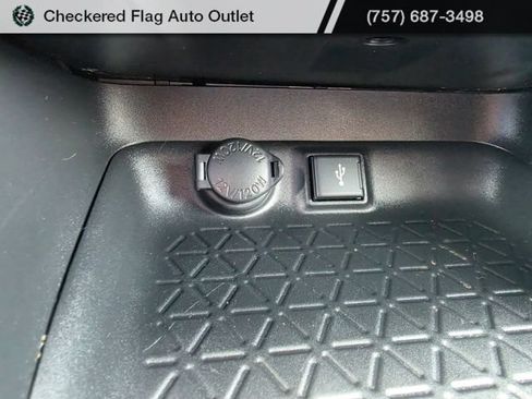 Used 2021 Toyota RAV4 LE AWD/4WD image 34