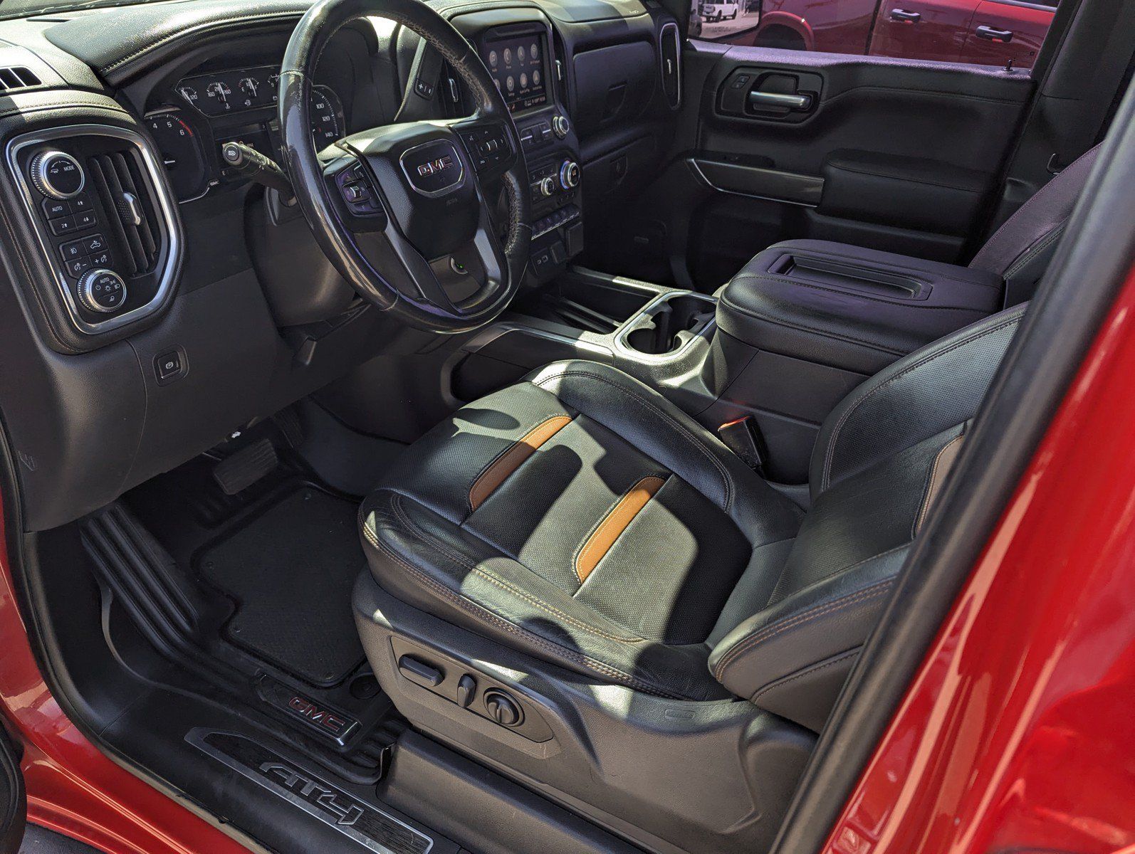 Used 2022 GMC Sierra 1500 AT4 w/ AT4 Premium Package AWD/4WD image 10