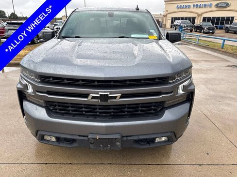 Used 2021 Chevrolet Silverado 1500 RST w/ Convenience Package II RWD image 2