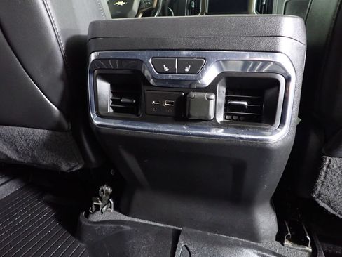 Used 2022 Chevrolet Silverado 2500 High Country w/ Z71 Off-Road Package AWD/4WD image 38