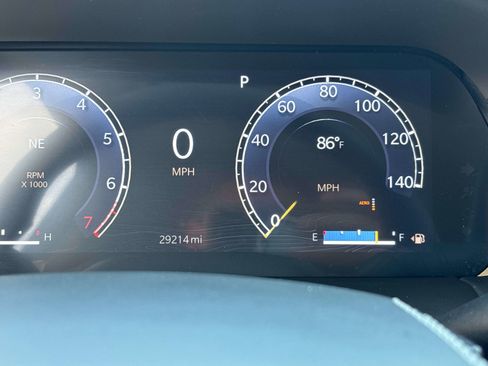 Used 2022 Jeep Grand Cherokee L Overland w/ Luxury Tech Group IV AWD/4WD image 23