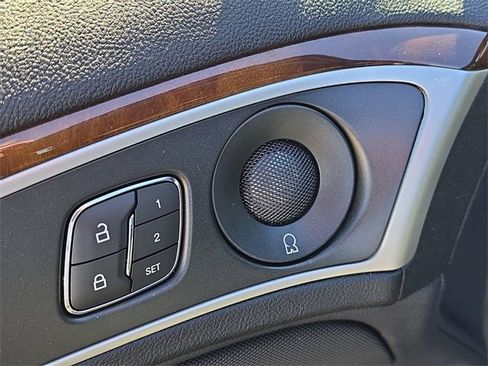 Used 2020 Lincoln MKZ Reserve w/ Elements Package image 25