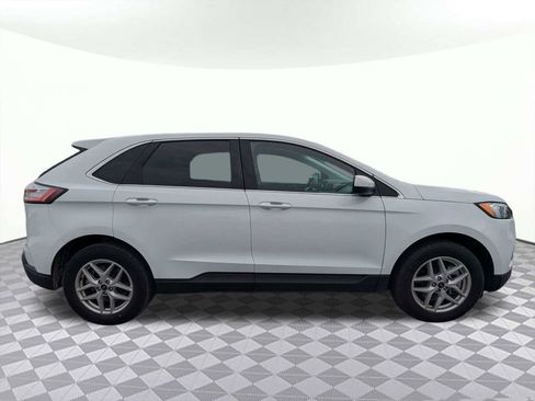 Used 2024 Ford Edge SEL AWD/4WD image 2