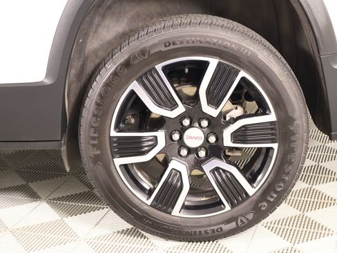 Used 2019 GMC Acadia SLT w/ Black Edition image 19