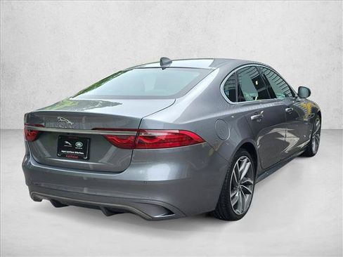 Used 2024 Jaguar XF R-Dynamic SE AWD/4WD image 5