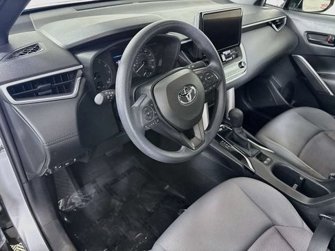 Used 2023 Toyota Corolla Cross AWD Hybrid image 16
