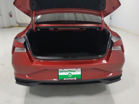 Used 2023 Hyundai Elantra SEL w/ Cargo Package FWD image 29