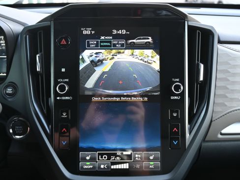 Used 2025 Subaru Forester Premium image 26