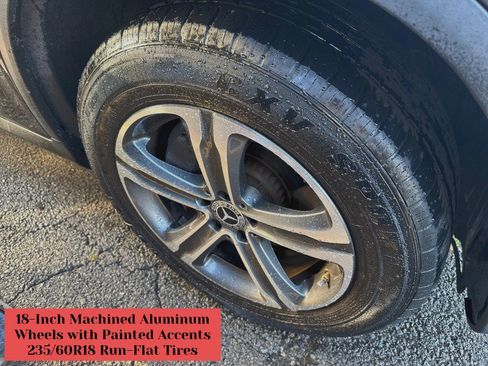 Used 2017 Mercedes-Benz GLC 300 4MATIC image 36