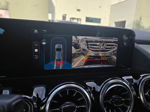 New 2026 Mercedes-Benz GLA 35 AMG 4MATIC image 29